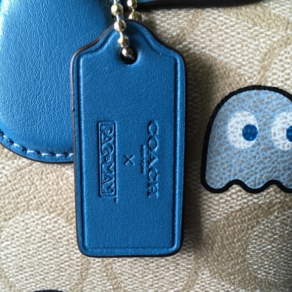 💙Ⓜ️💙Coach Mini Bennett Pac-Man Ghost Print - Picture 4 of 8